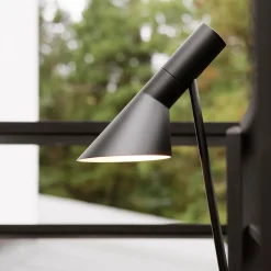 Louis Poulsen AJ Garden LED Pollerleuchte lang, 3000 K