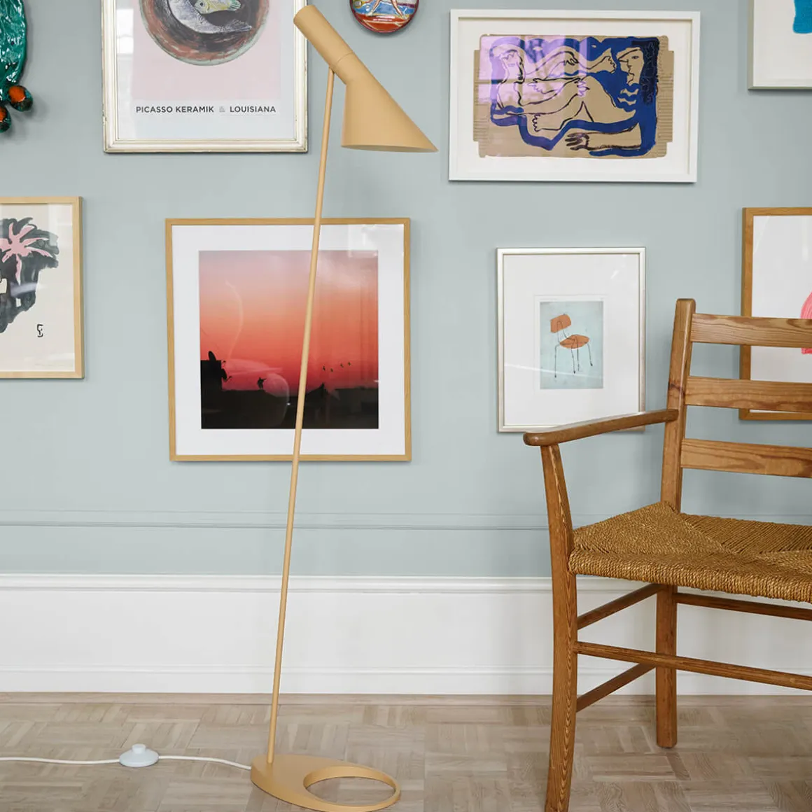 Louis Poulsen AJ Stehleuchte