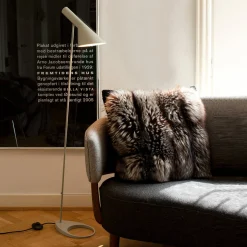 Louis Poulsen AJ Stehleuchte