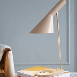 Louis Poulsen AJ Tischleuchte