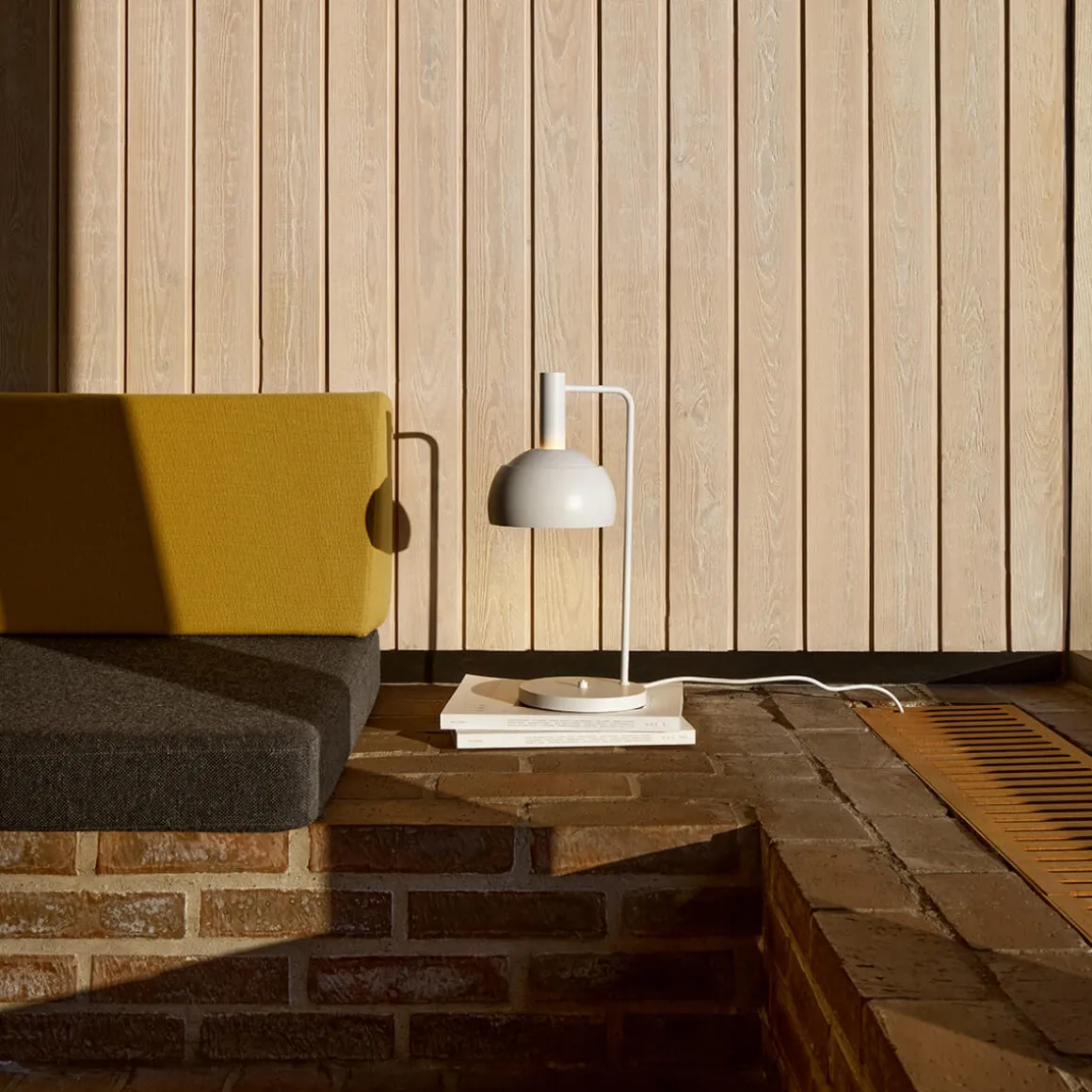 Louis Poulsen FJ Elements Tischleuchte