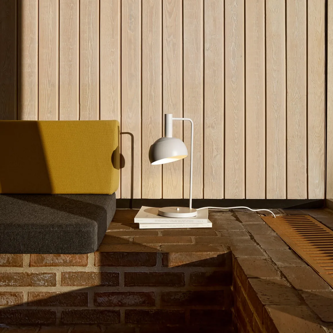 Louis Poulsen FJ Elements Tischleuchte