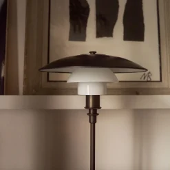 Louis Poulsen PH 3/2 Aged Brass Opal Tischleuchte