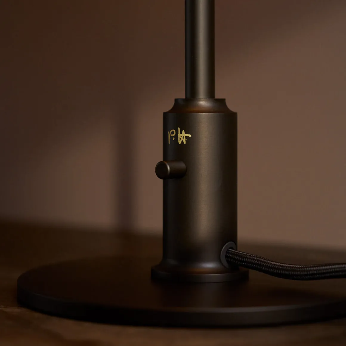 Louis Poulsen PH 3/2 Dusty Terracotta Tischleuchte Limited Edition