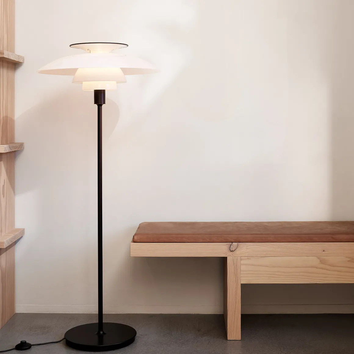 Louis Poulsen PH 80 Stehleuchte, mit Dimmer