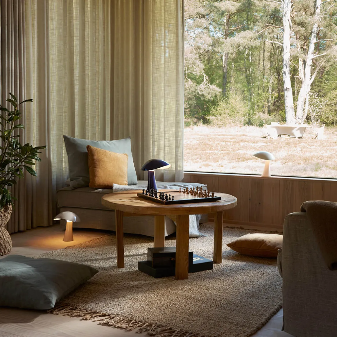 Louis Poulsen Rumee 220 Portable LED Akkuleuchte