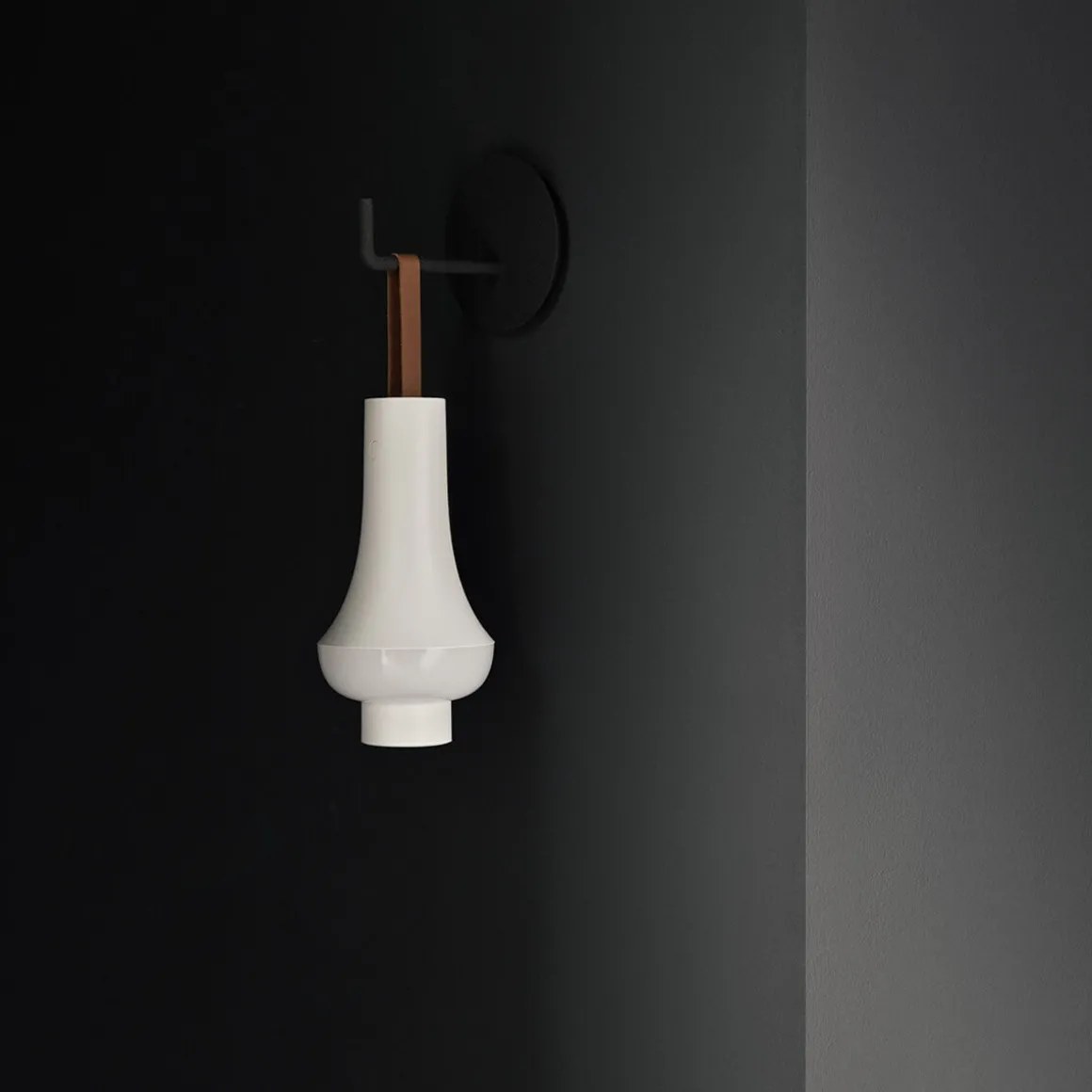 Louis Poulsen Tomoshi Portable LED Akkuleuchte