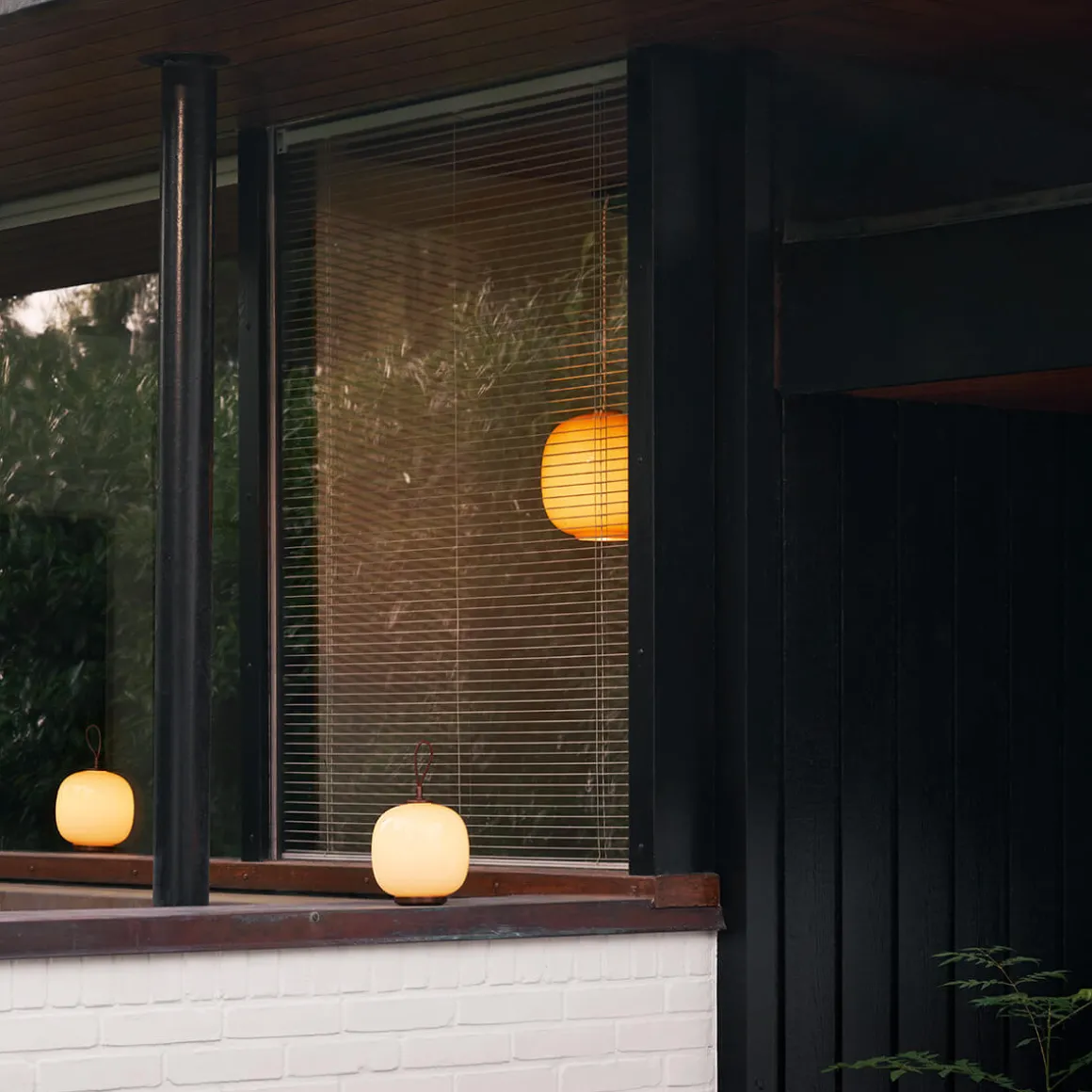 Louis Poulsen VL 45 Radiohus Portable LED Akkuleuchte