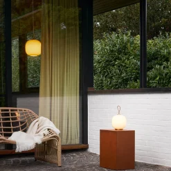 Louis Poulsen VL 45 Radiohus Portable LED Akkuleuchte