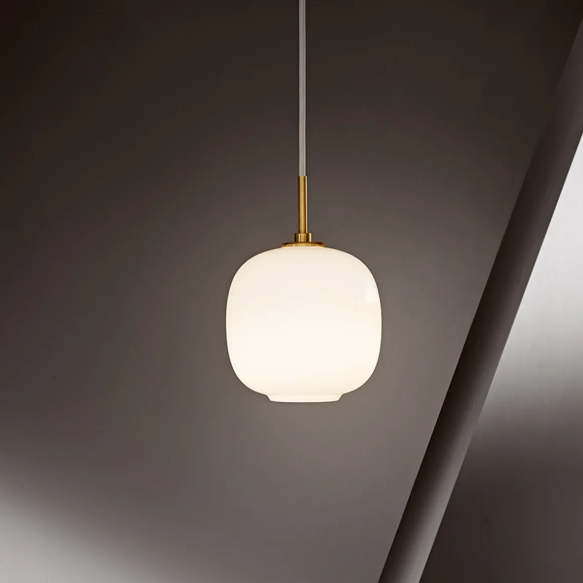 Louis Poulsen VL 45 Radiohus Pendelleuchte, Ø: 17,5 cm