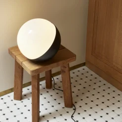 Louis Poulsen VL Studio Tisch- / Stehleuchte, Ø: 32 cm