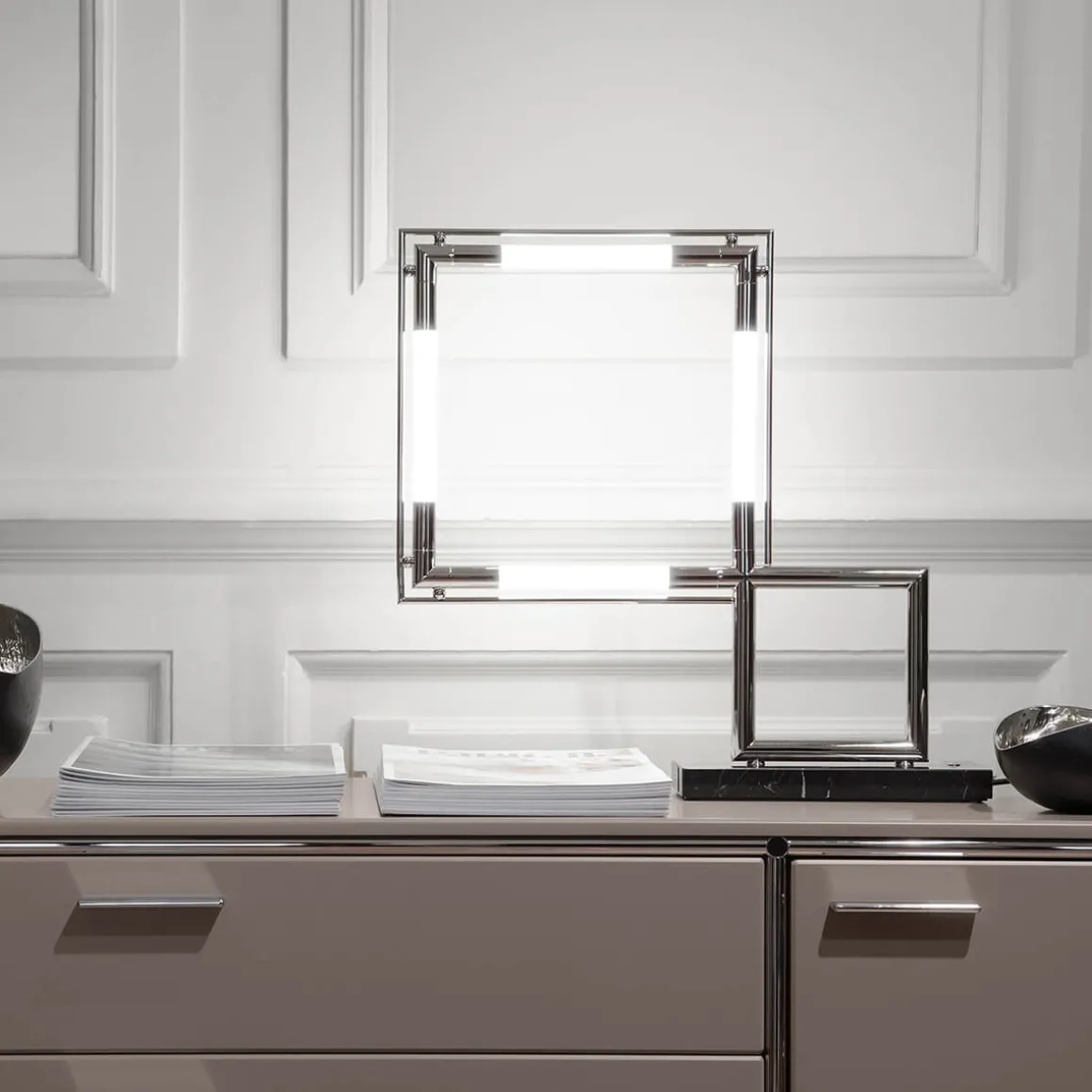 Lumen Center Quadro LED Tischleuchte