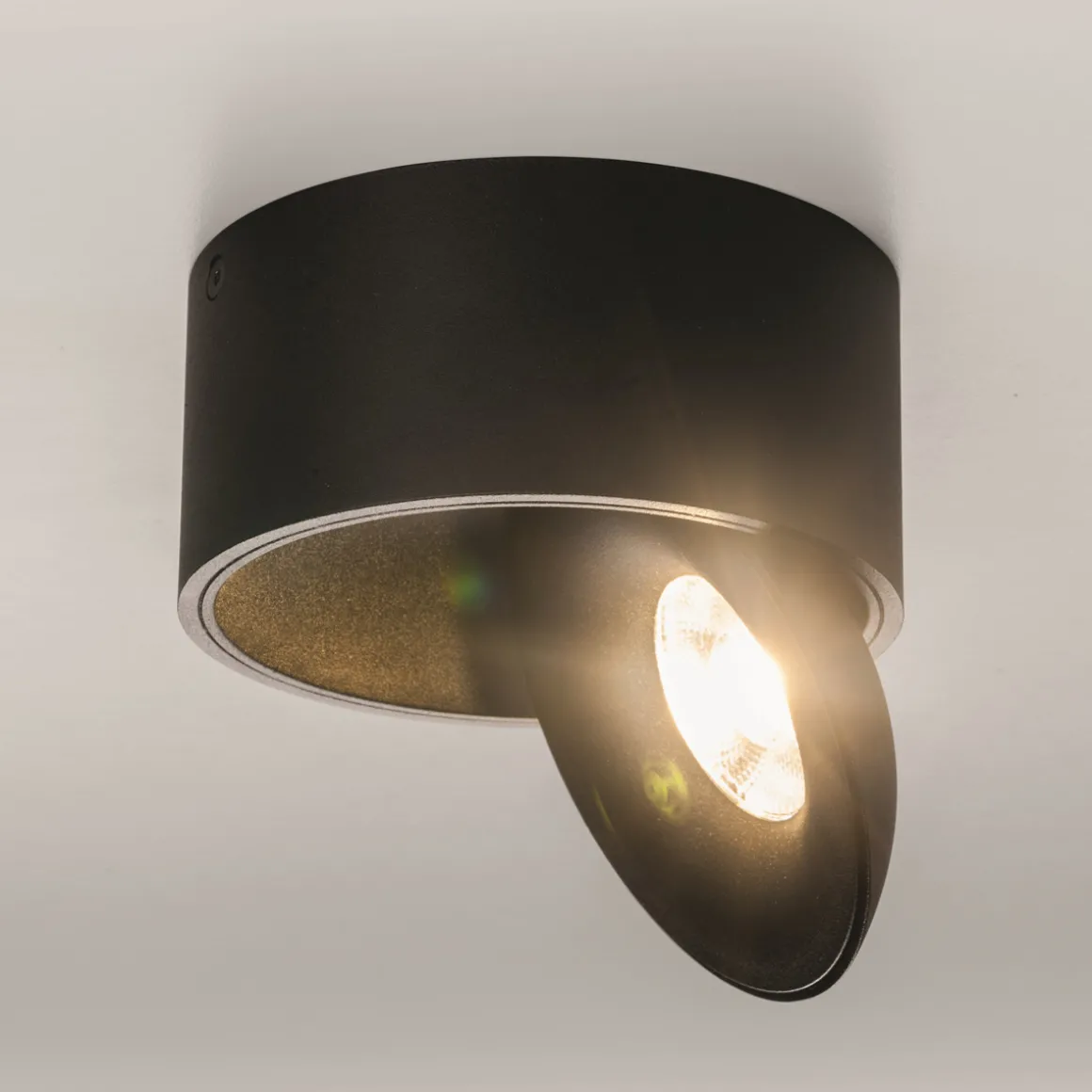 Lupia Licht Saturn N LED Deckenstrahler, 2700 K