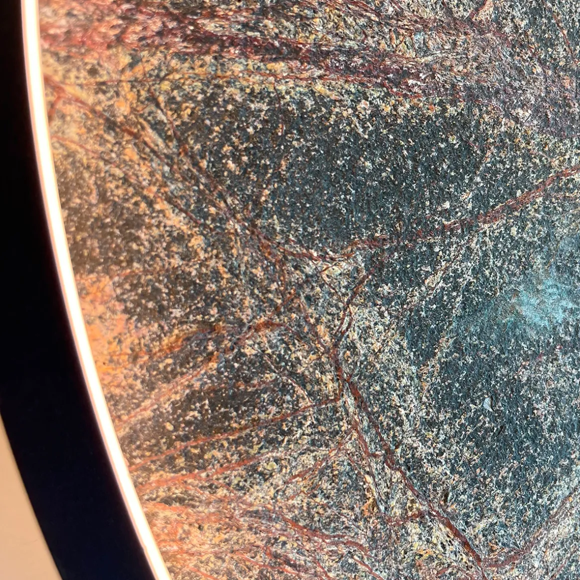 Lupia Licht Stone LED Wand- / Deckenleuchte