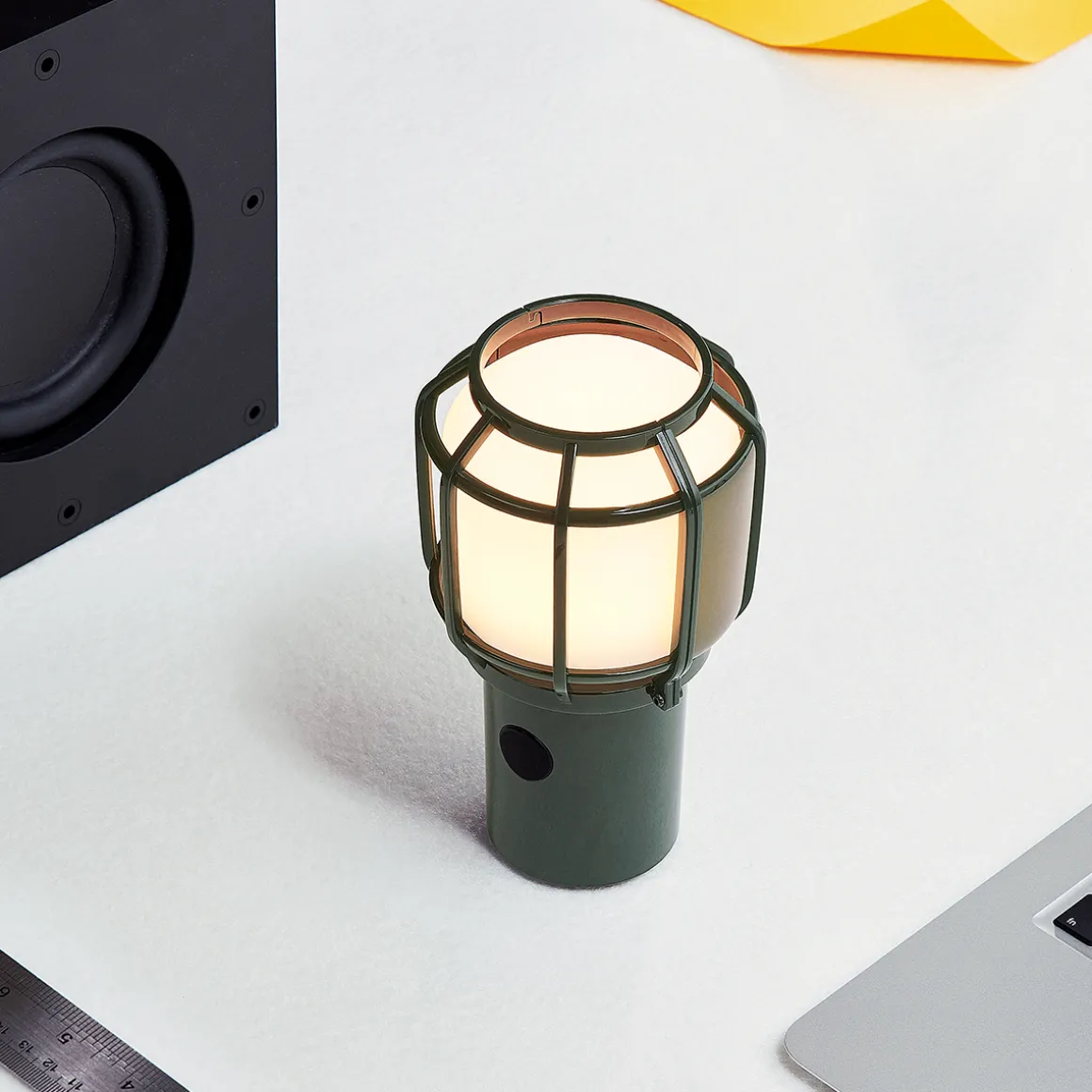 Marset Chispa LED Akkutisch- / Pendelleuchte