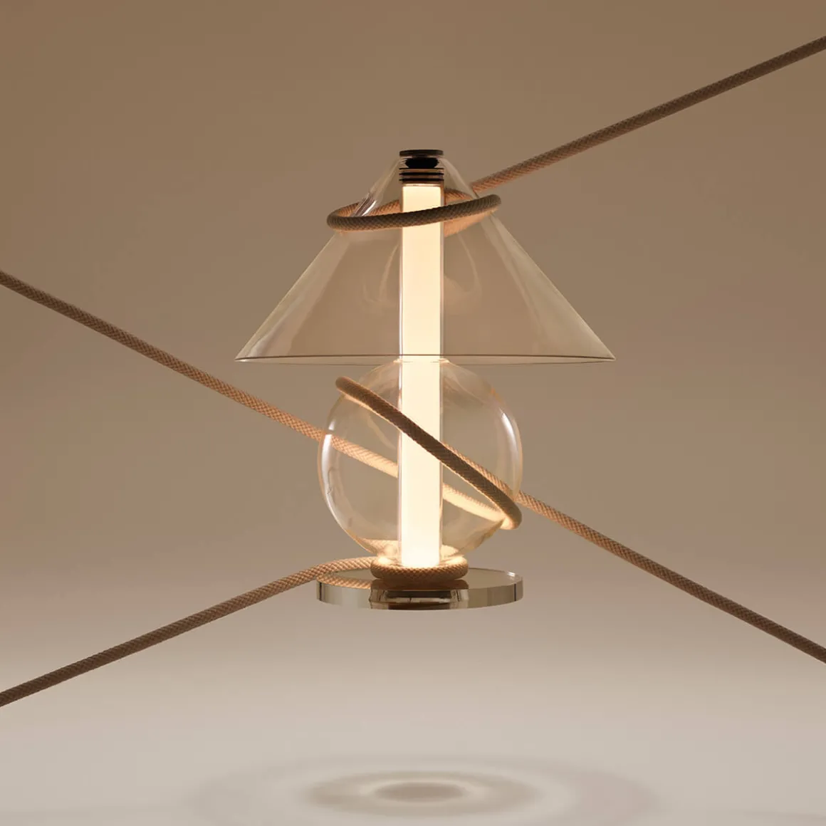 Marset Fragile LED Tischleuchte