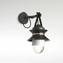 Marset Santorini Wandleuchte mit Wandhaken und Anschluss IP65