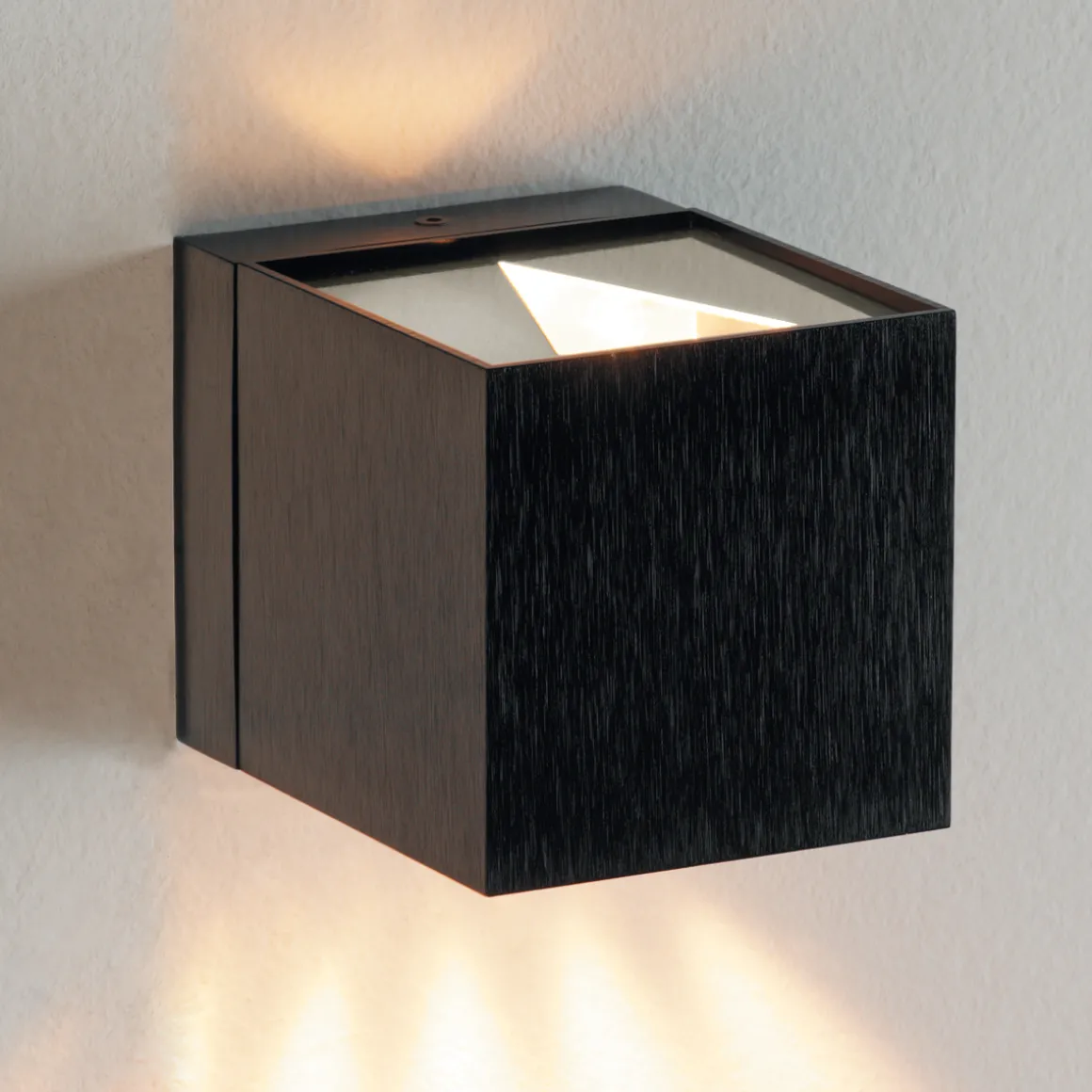 Milan Dau Wandleuchte