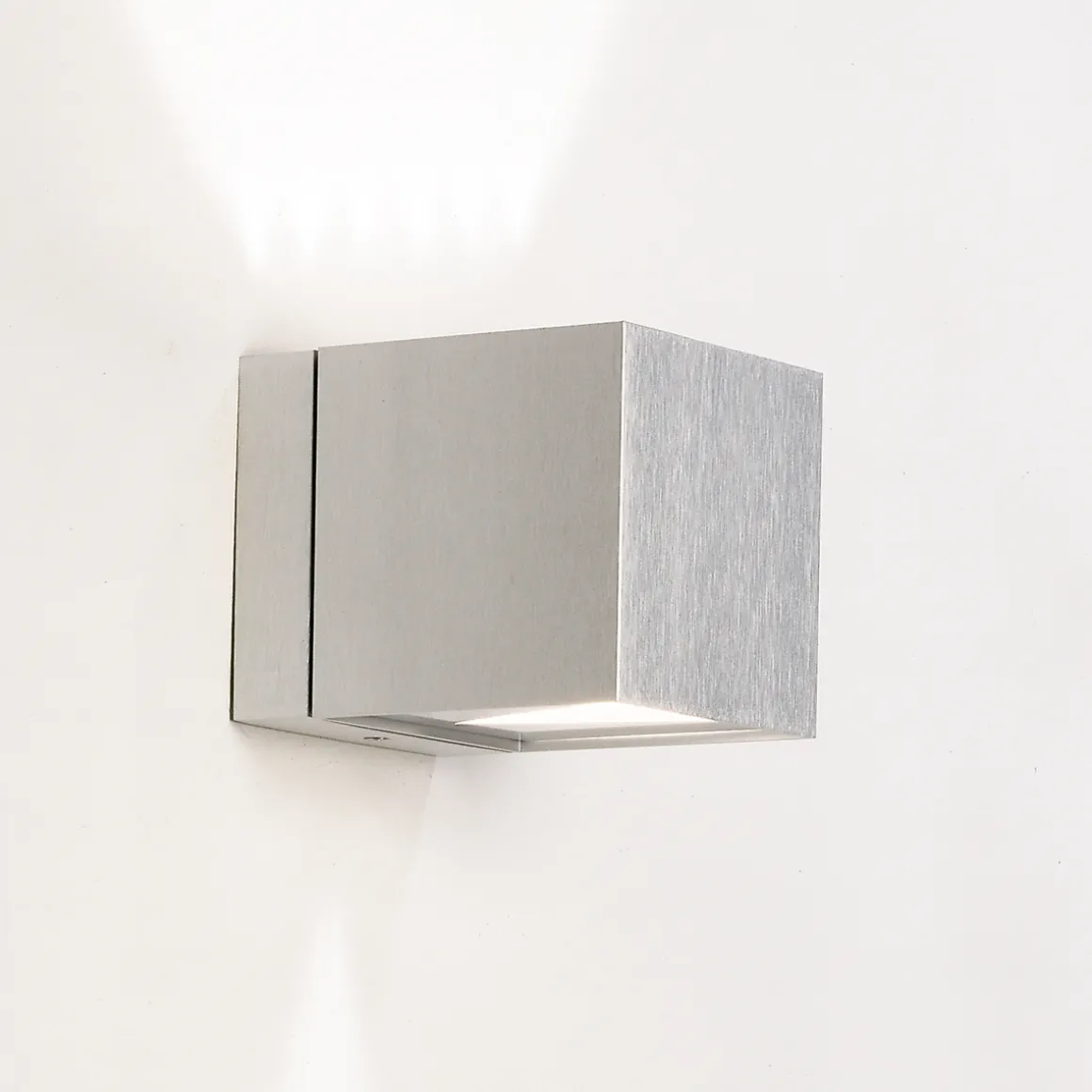 Milan Dau Wandleuchte