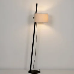 Milan Linood Stehleuchte, geneigt