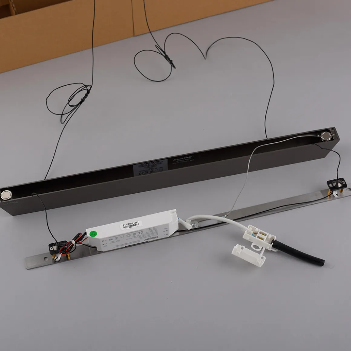 Neuhaus PURE by Paul Neuhaus PURE Surface LED Pendelleuchte