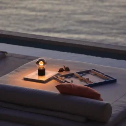 Occhio Luna pura LED Akkuleuchte