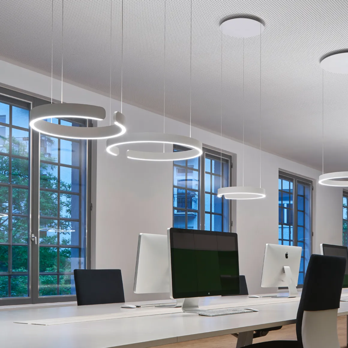 Occhio Mito sospeso 40 var up wide LED Pendelleuchte, variabel