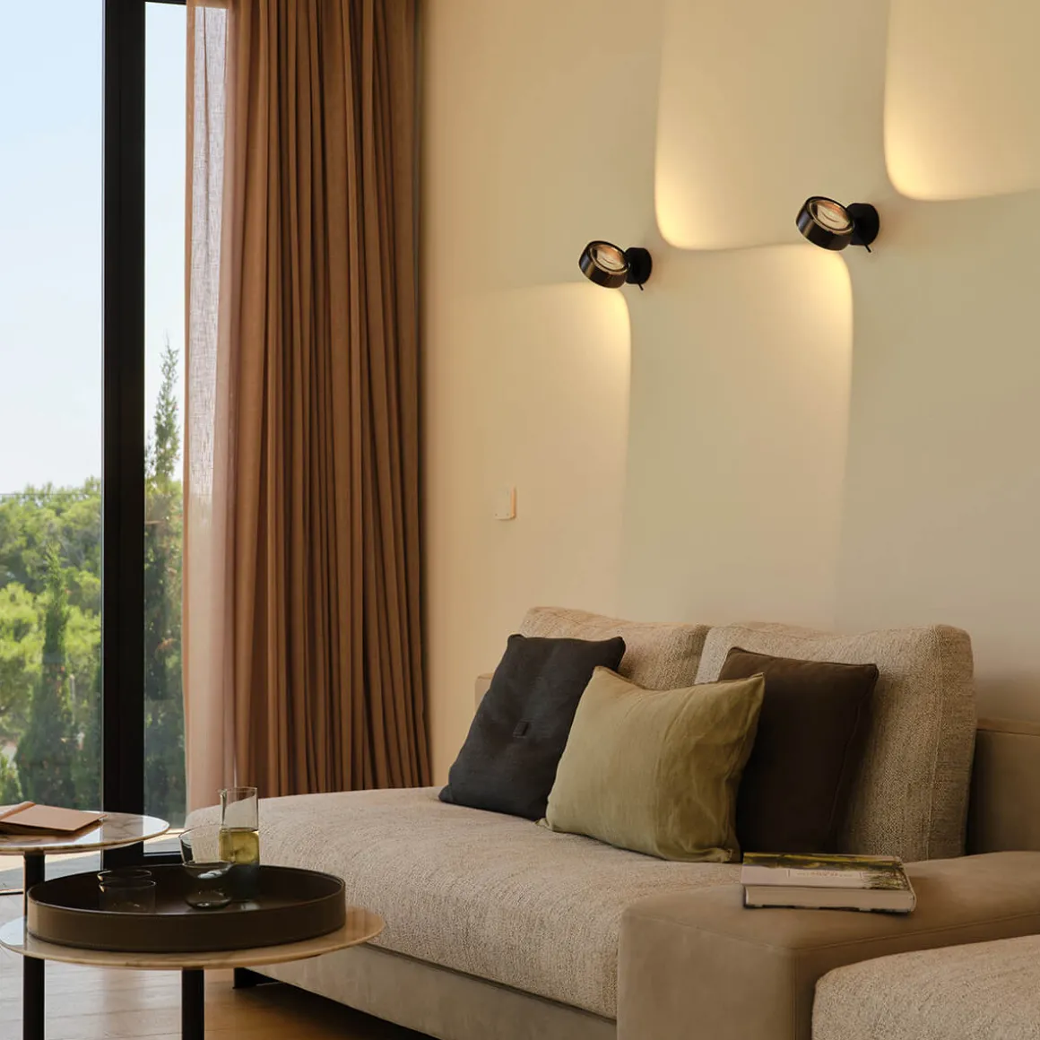 Occhio Sento D verticale up "air" LED Wandleuchte, 2700 K