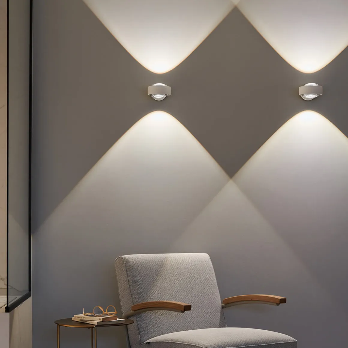 Occhio Sento D verticale up "air" LED Wandleuchte, 2700 K