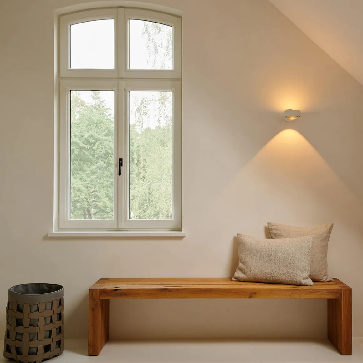 Occhio Sento E verticale up "air" LED Wandleuchte, 2700 K