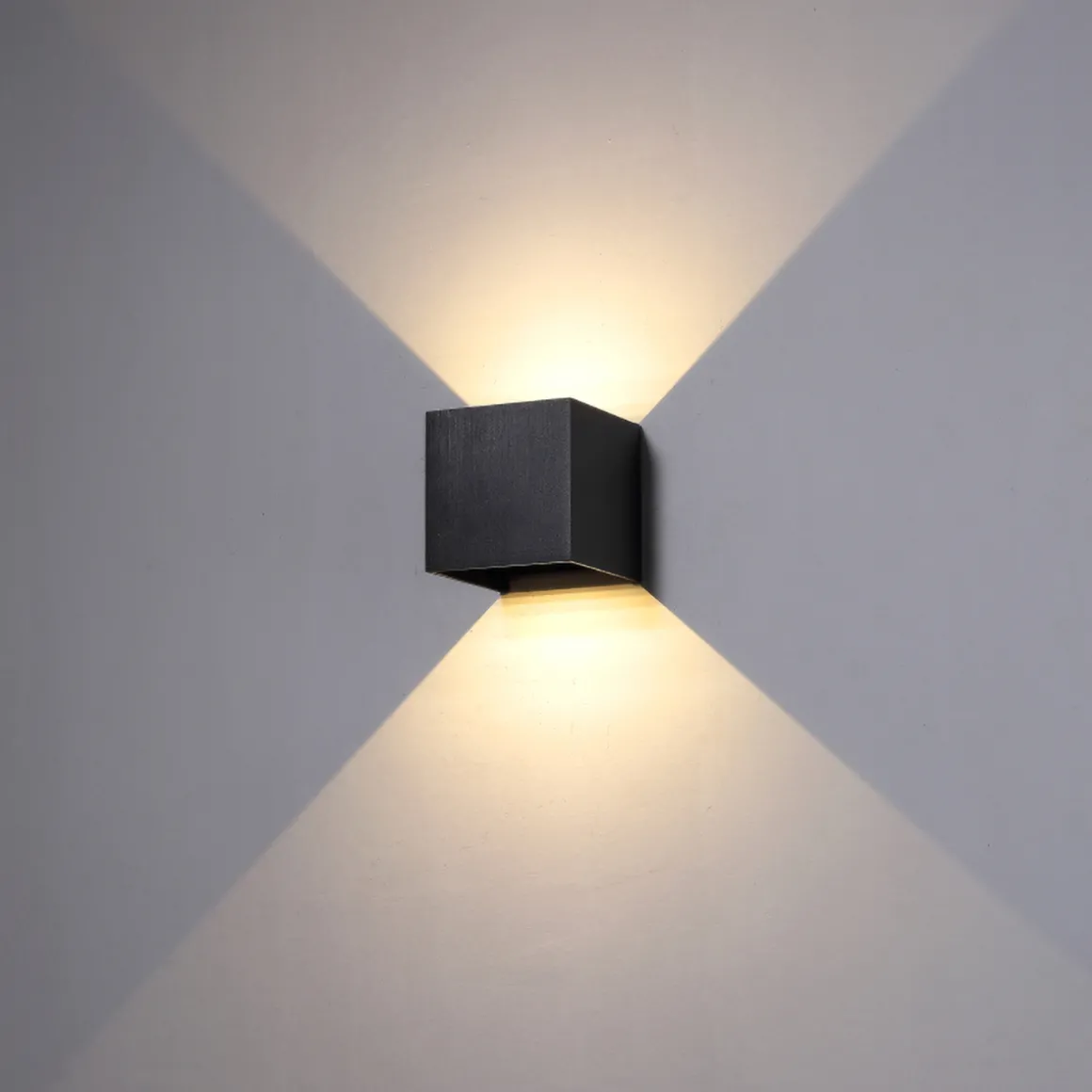 Orange One Colfa LED Wandleuchte