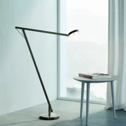 Rotaliana String F1 Tunable White LED Stehleuchte