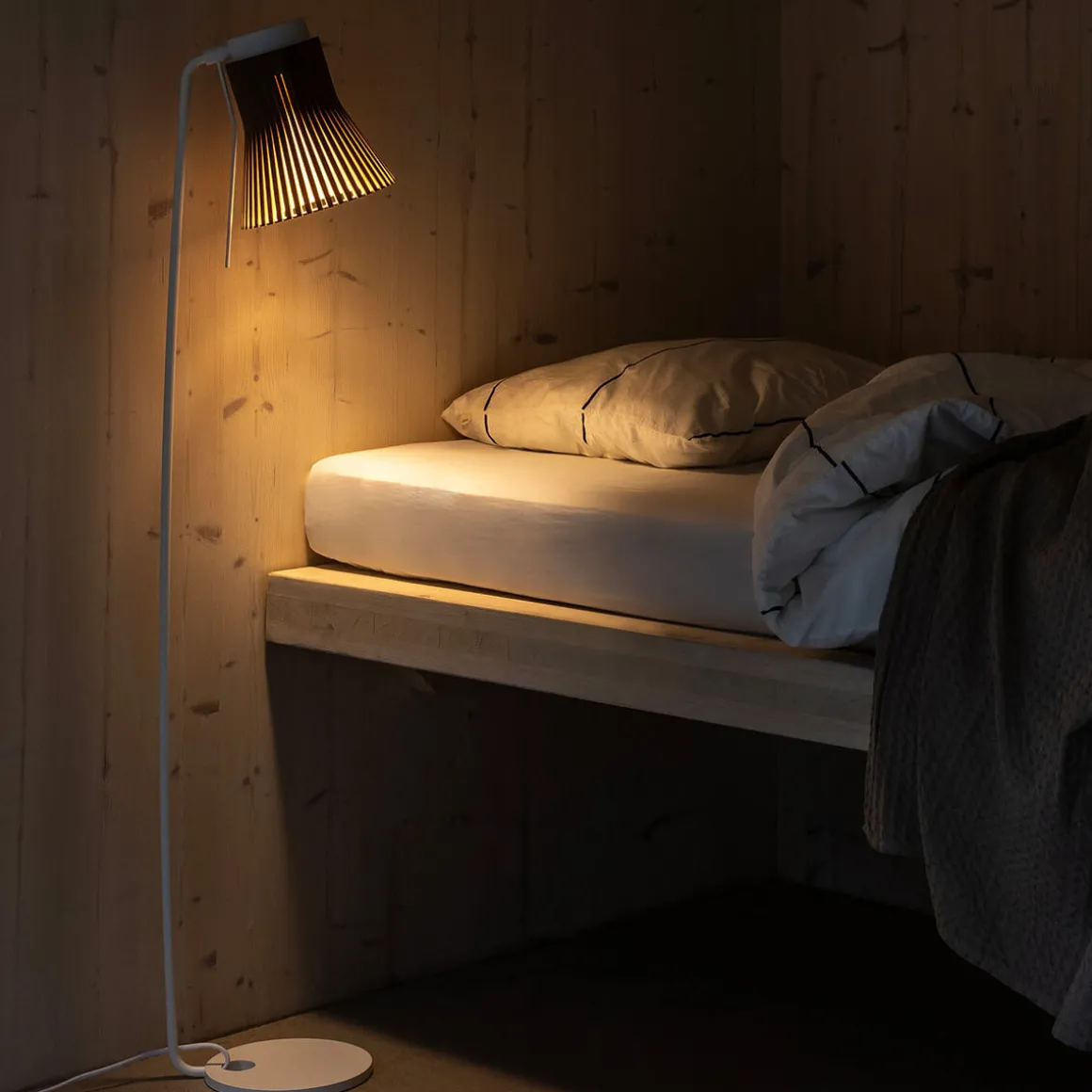 Secto Design Petite 4610 Stehleuchte