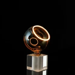 Segula Cubic Tischleuchte mit LED Floating Globe 150 45° smokey grau