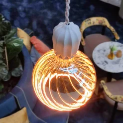 Segula LED Floating Globe 150 twisted smokey grau E27, 6 W, 1900 K, dimmbar