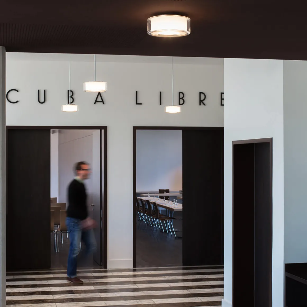 serien.lighting Curling Ceiling M LED Deckenleuchte, 3000 K