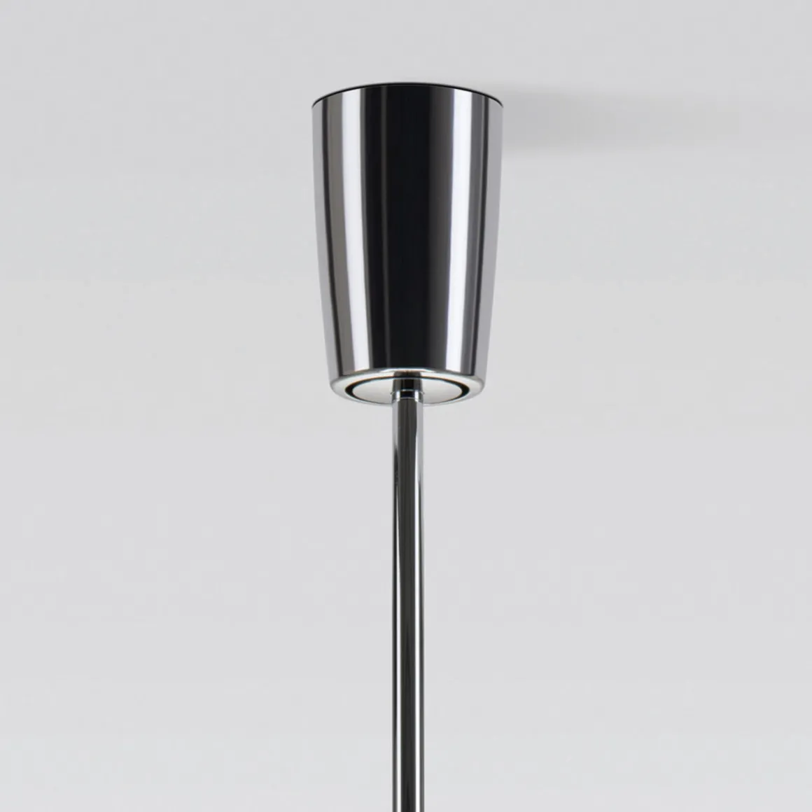 serien.lighting Curling Suspension Tube L LED Pendelleuchte