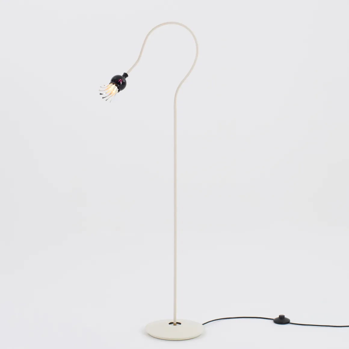 serien.lighting Poppy Floor 1 Stehleuchte