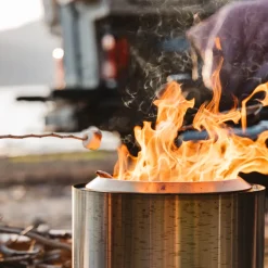 Solo Stove Ranger 2.0 Feuerschale mit Standfuß, inkl. Deckel