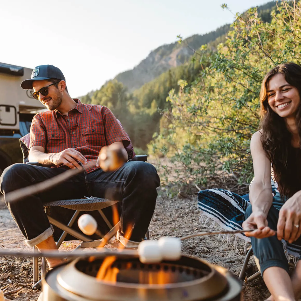 Solo Stove Ranger 2.0 Feuerschale mit Standfuß, Garten-Set