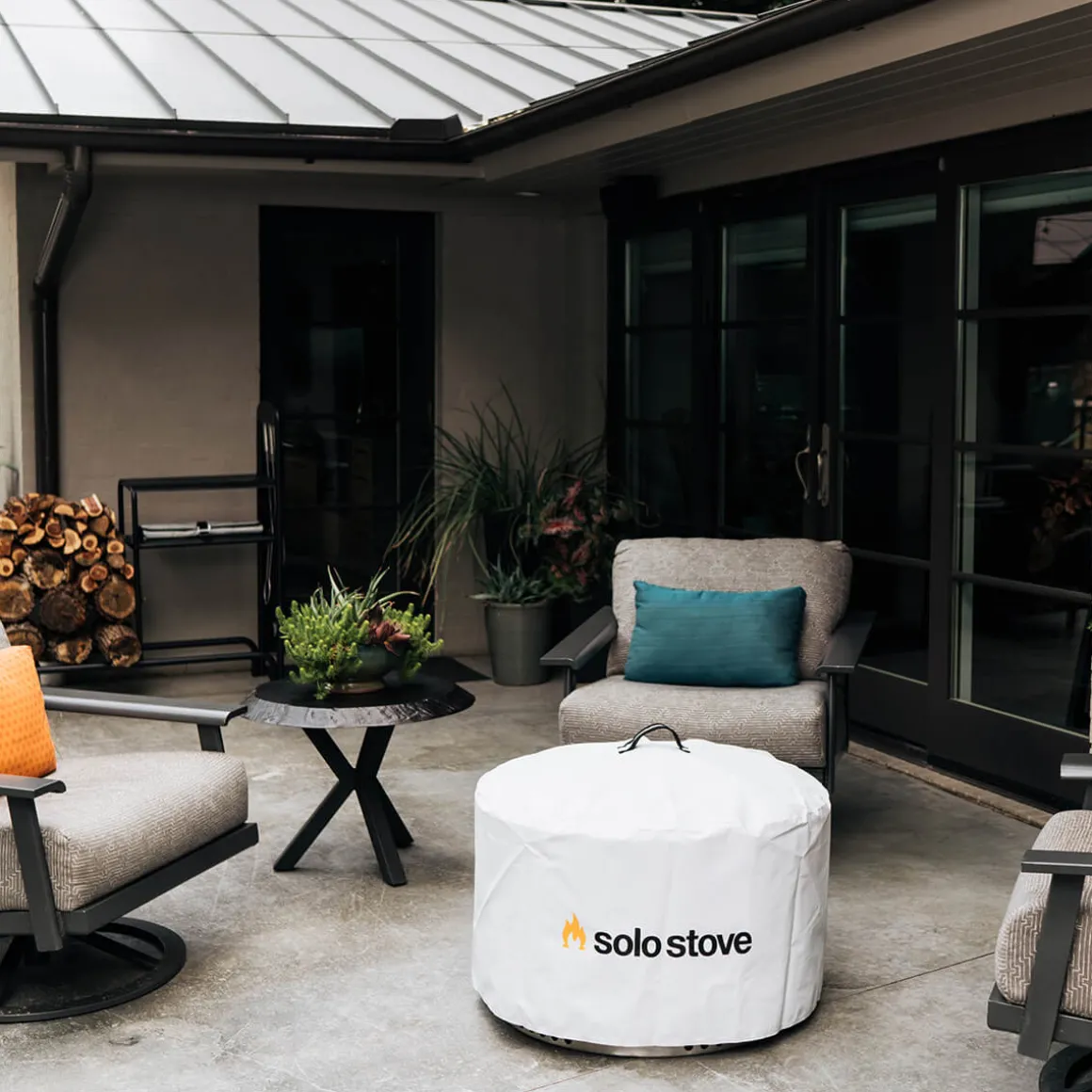 Solo Stove Yukon 2.0 Feuerschale mit Standfuß & Surround, Premium-Set