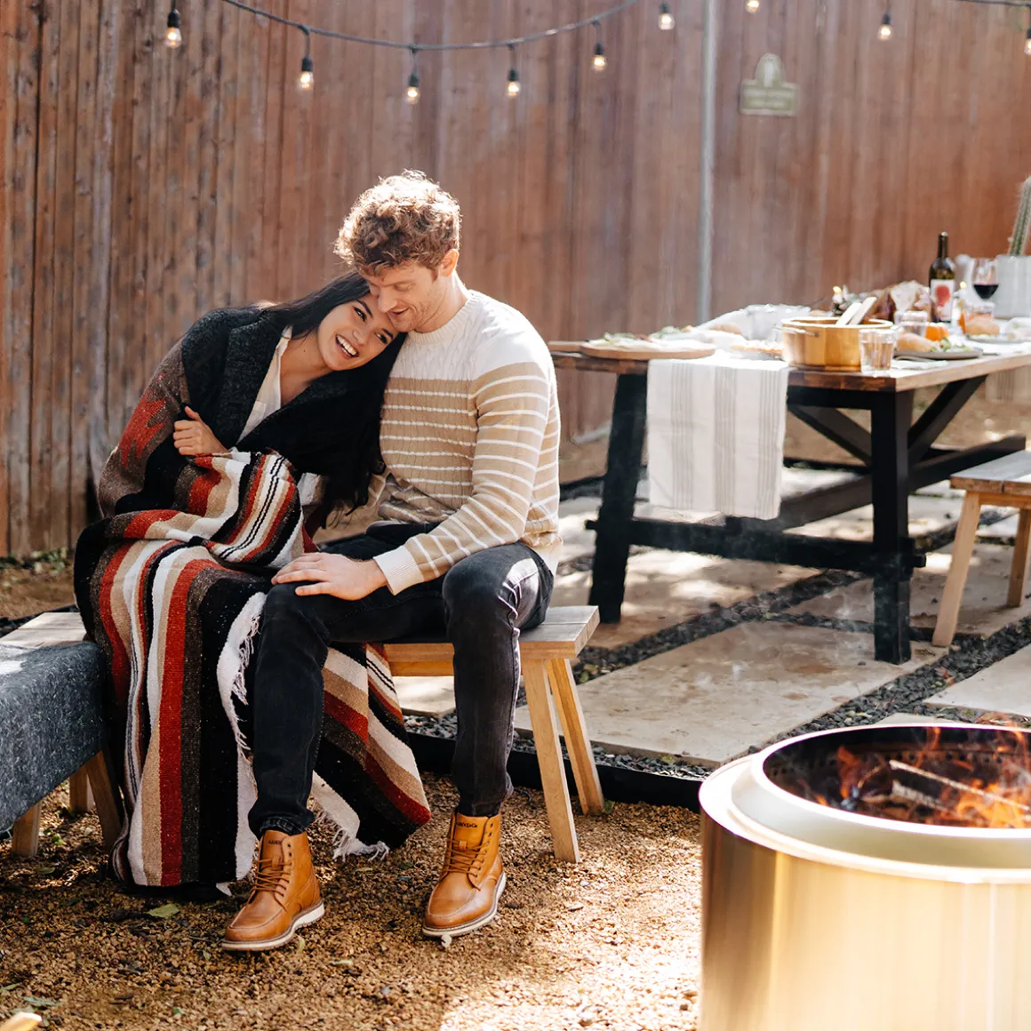 Solo Stove Yukon 2.0 Feuerschale mit Standfuß, inkl. Deckel