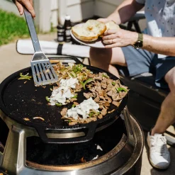 Solo Stove Yukon Gusseisen-Plancha mit Aufsatz