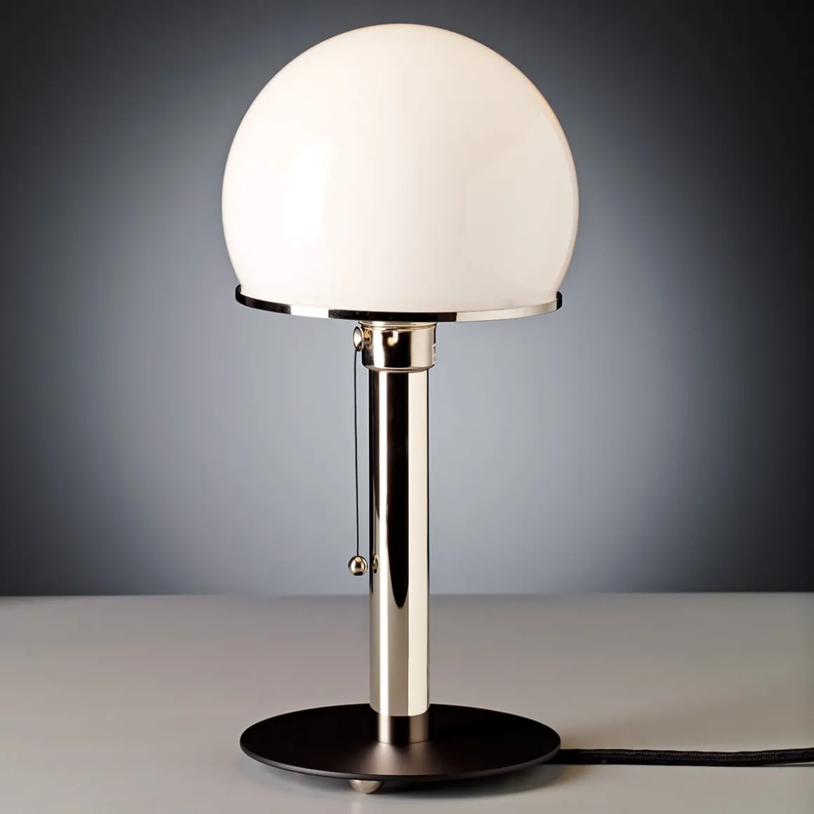 Tecnolumen Wagenfeld Tischleuchte WA 23 SW