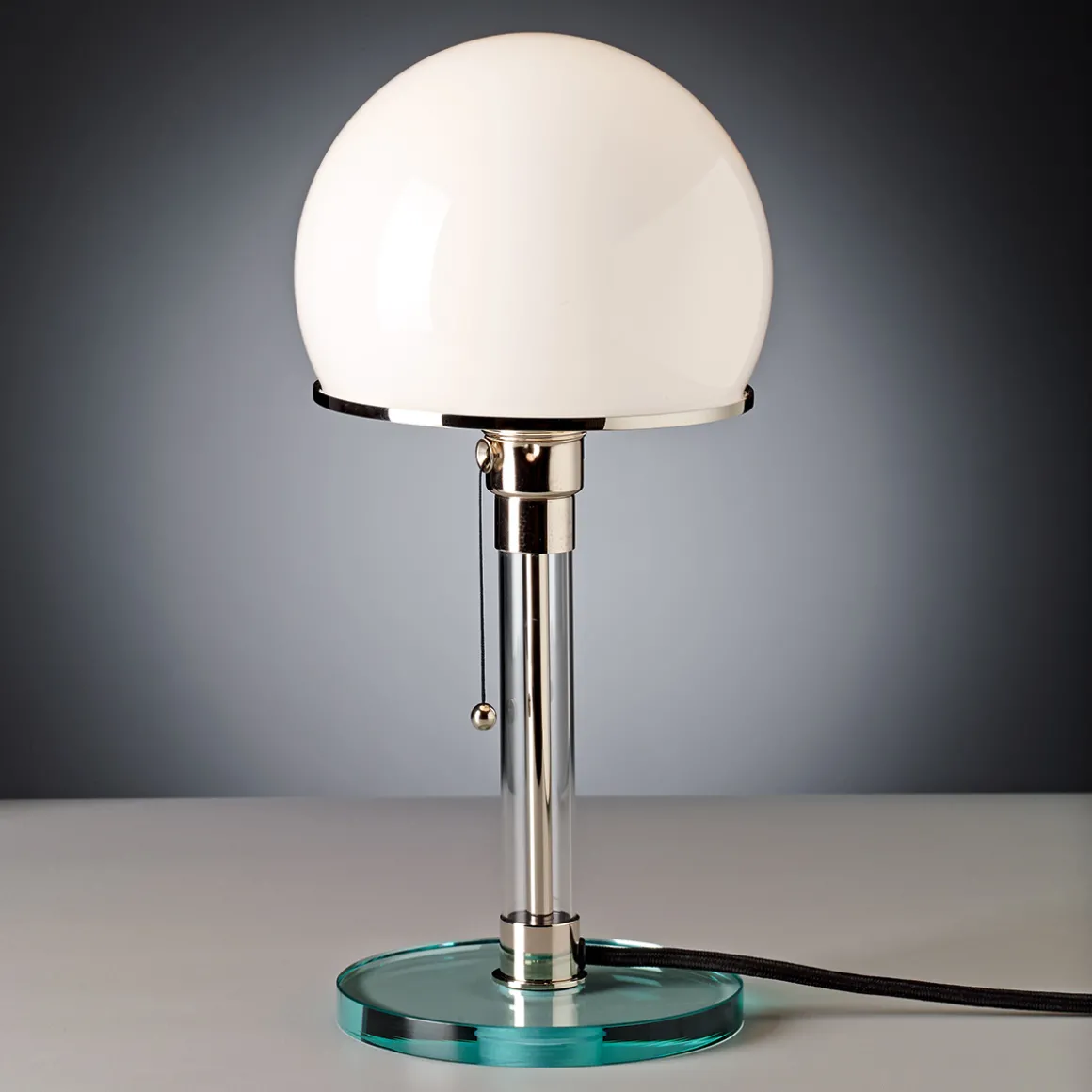 Tecnolumen Wagenfeld Tischleuchte WG 24