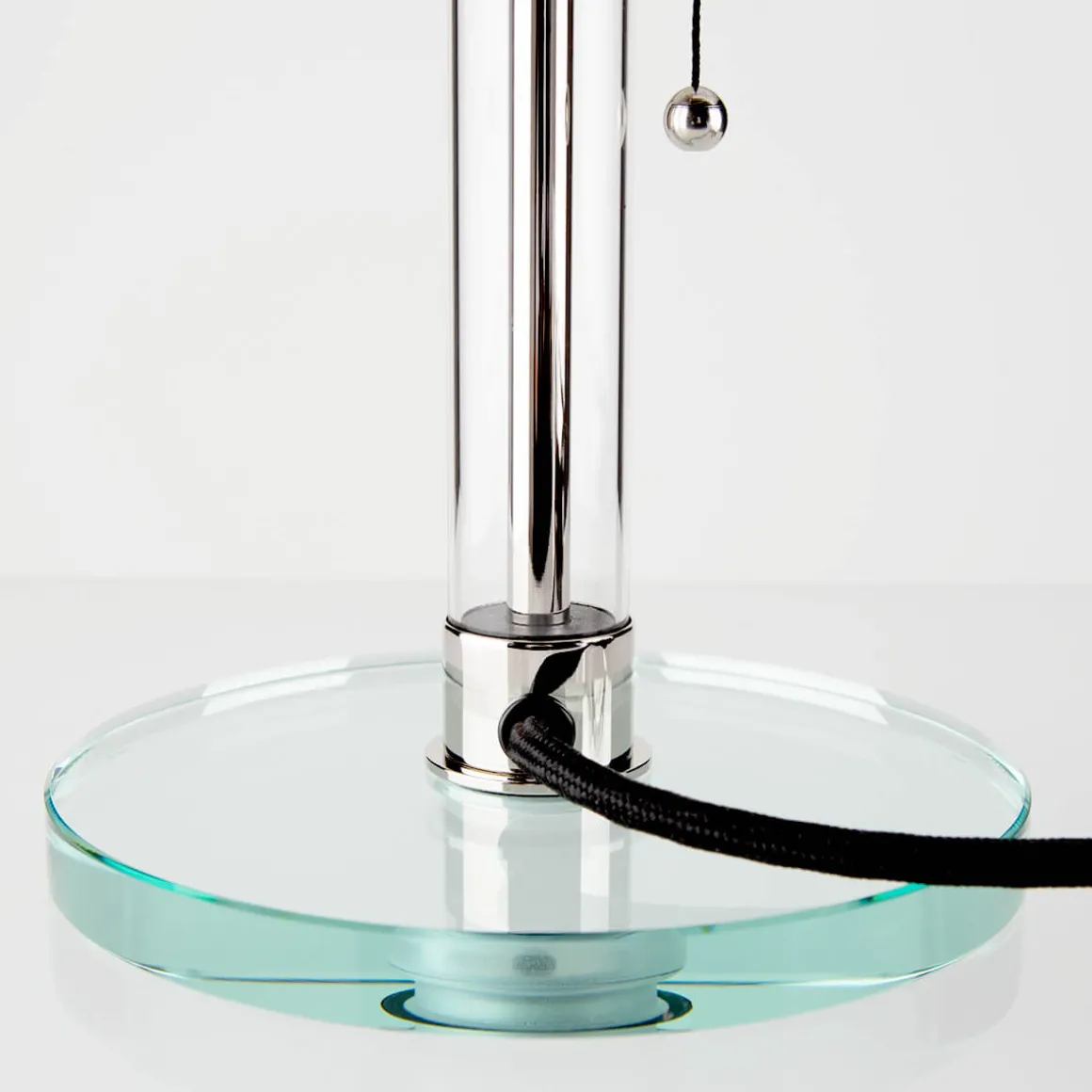 Tecnolumen Wagenfeld Tischleuchte WG 24