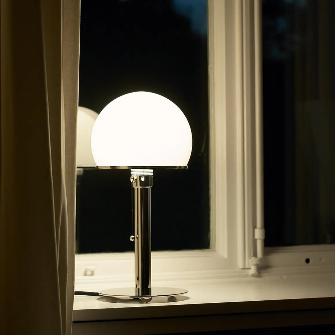 Tecnolumen Wagenfeld Tischleuchte WA 24