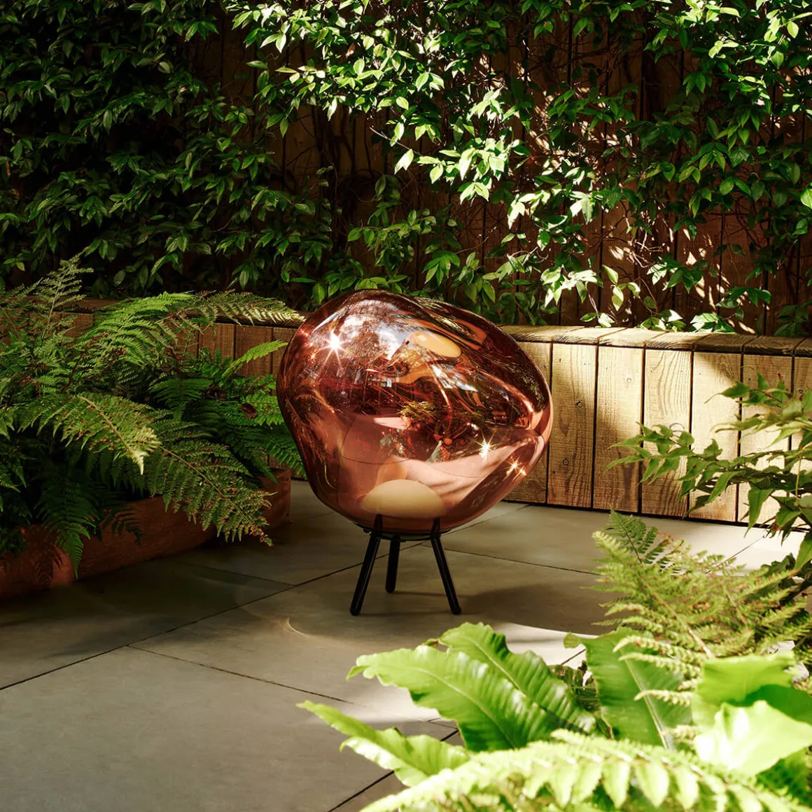 Tom Dixon Melt Large Portable LED Akkusteh- / Pendelleuchte