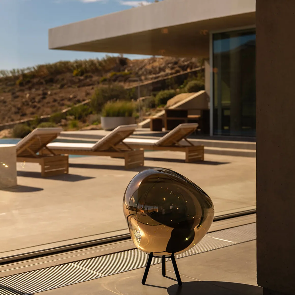 Tom Dixon Melt Large Portable LED Akkusteh- / Pendelleuchte