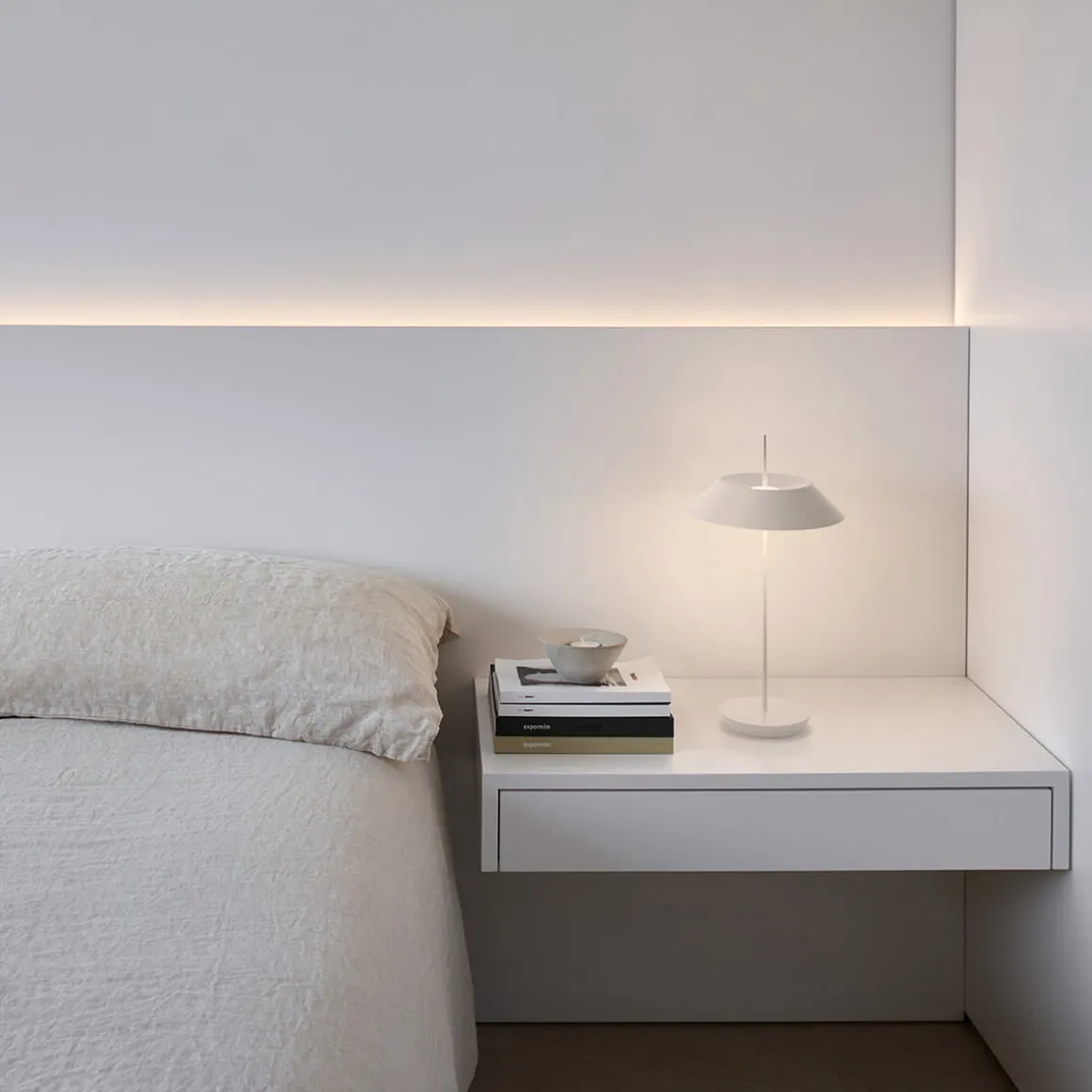 Vibia Mayfair Mini 5495 LED Akkuleuchte